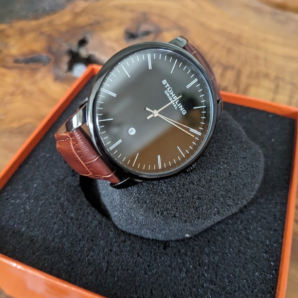 Men's Stuhrling Leather Watch - Picture 5 of 8